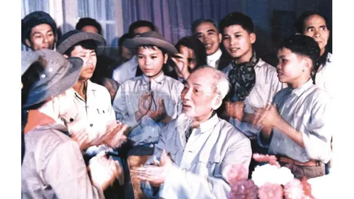 50+ Ảnh Bác Hồ Đẹp & Hiếm (Full HD) - Thư Viện Ảnh Tư Liệu Lịch Sử