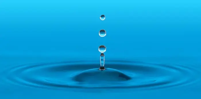 Hình nền giọt nước đơn giản nhưng cuốn hút mọi ánh nhìn