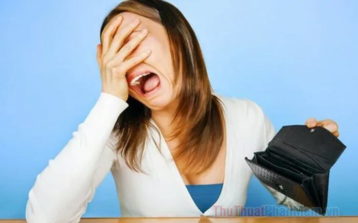 Tổng hợp meme hết tiền hài hước