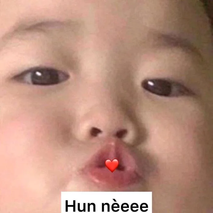 Trọn bộ 137+ meme hun cực hài hước cho cuộc hội thoại thêm ngọt ngào -  avatarcute.edu.vn