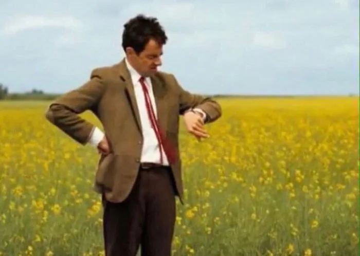 mr bean waiting Memes - Imgflip
