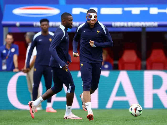 Mbappe gây sốt với hình ảnh khác lạ, fan đội tuyển Pháp nín thở