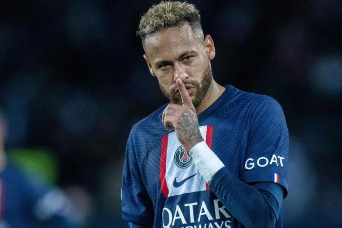 Neymar Jr - Tài năng đầy cá tính của bóng đá Brazil - BlogAnChoi