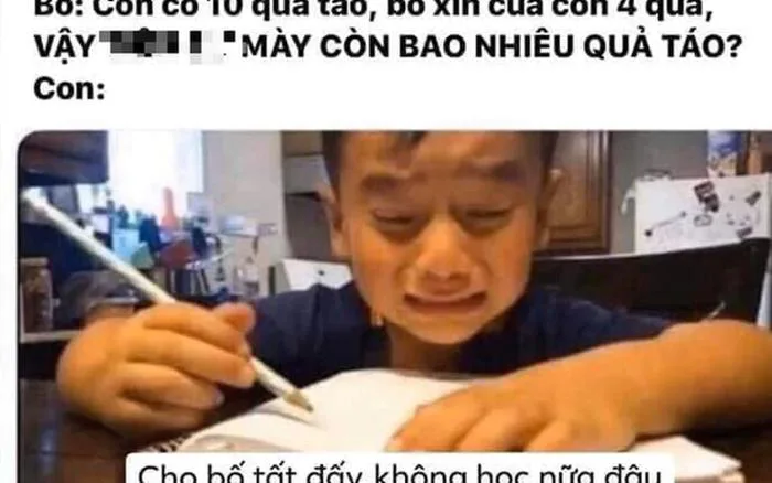 Bị bố quát vì làm mãi vẫn sai bài toán, cậu bé khóc mếu: Cho bố tất, không  học nữa!